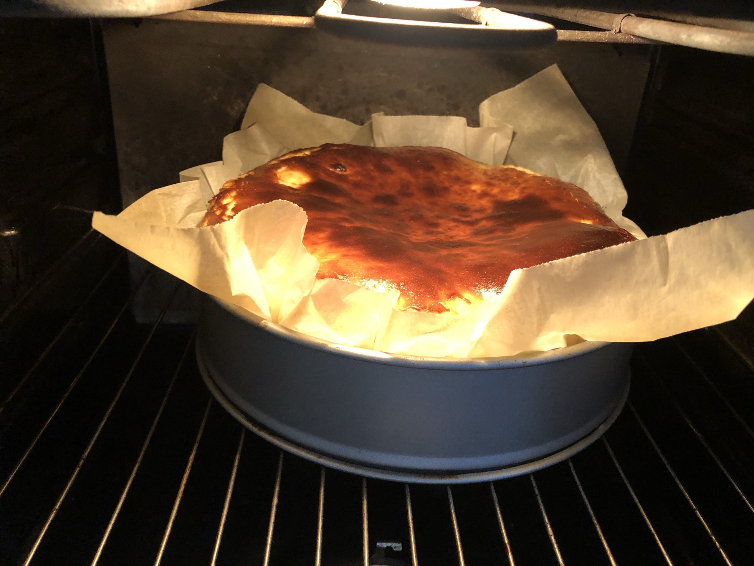 Basque Burnt Cheesecake (Tarta de Queso)