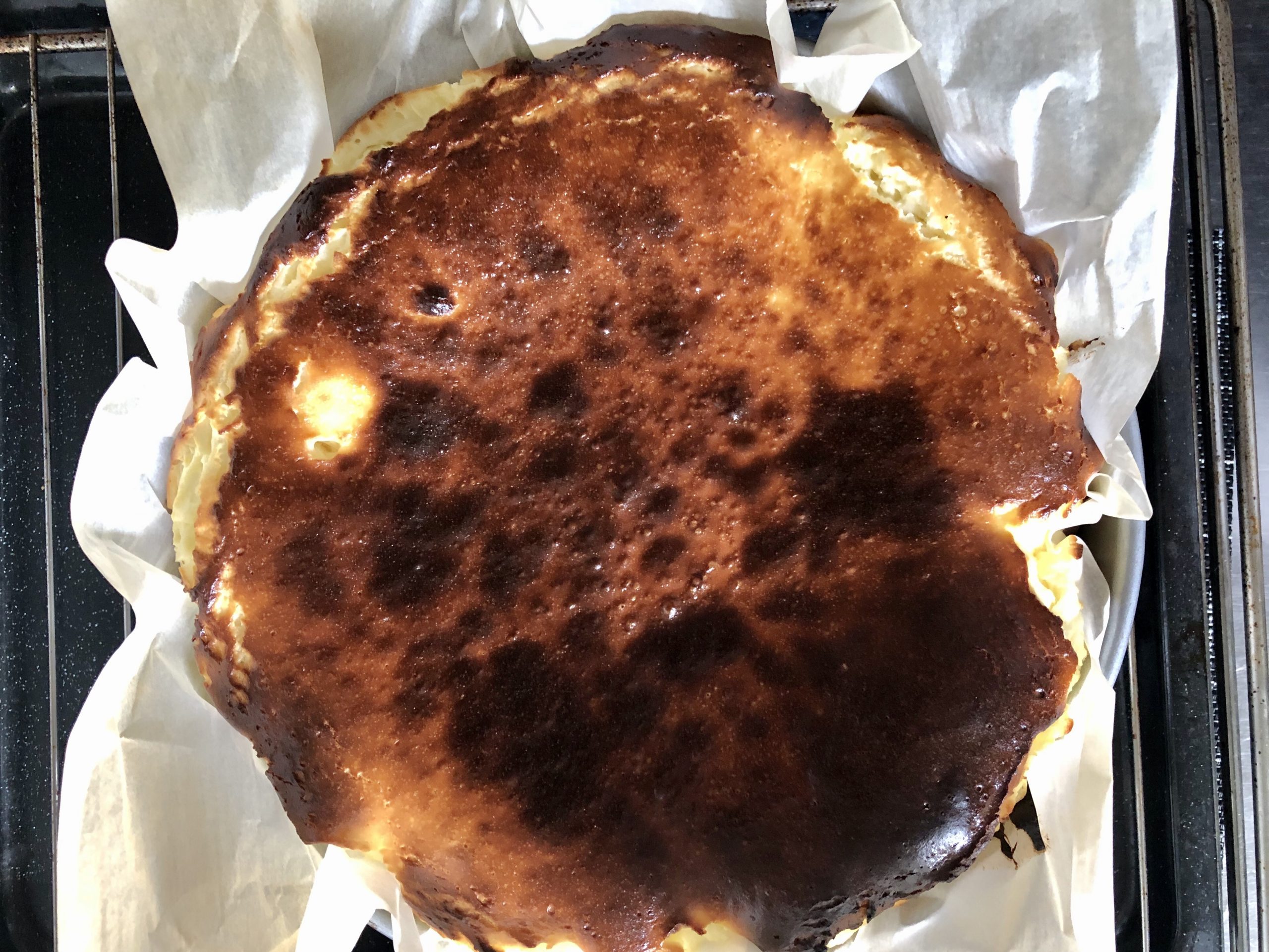 Basque Burnt Cheesecake (Tarta de Queso)
