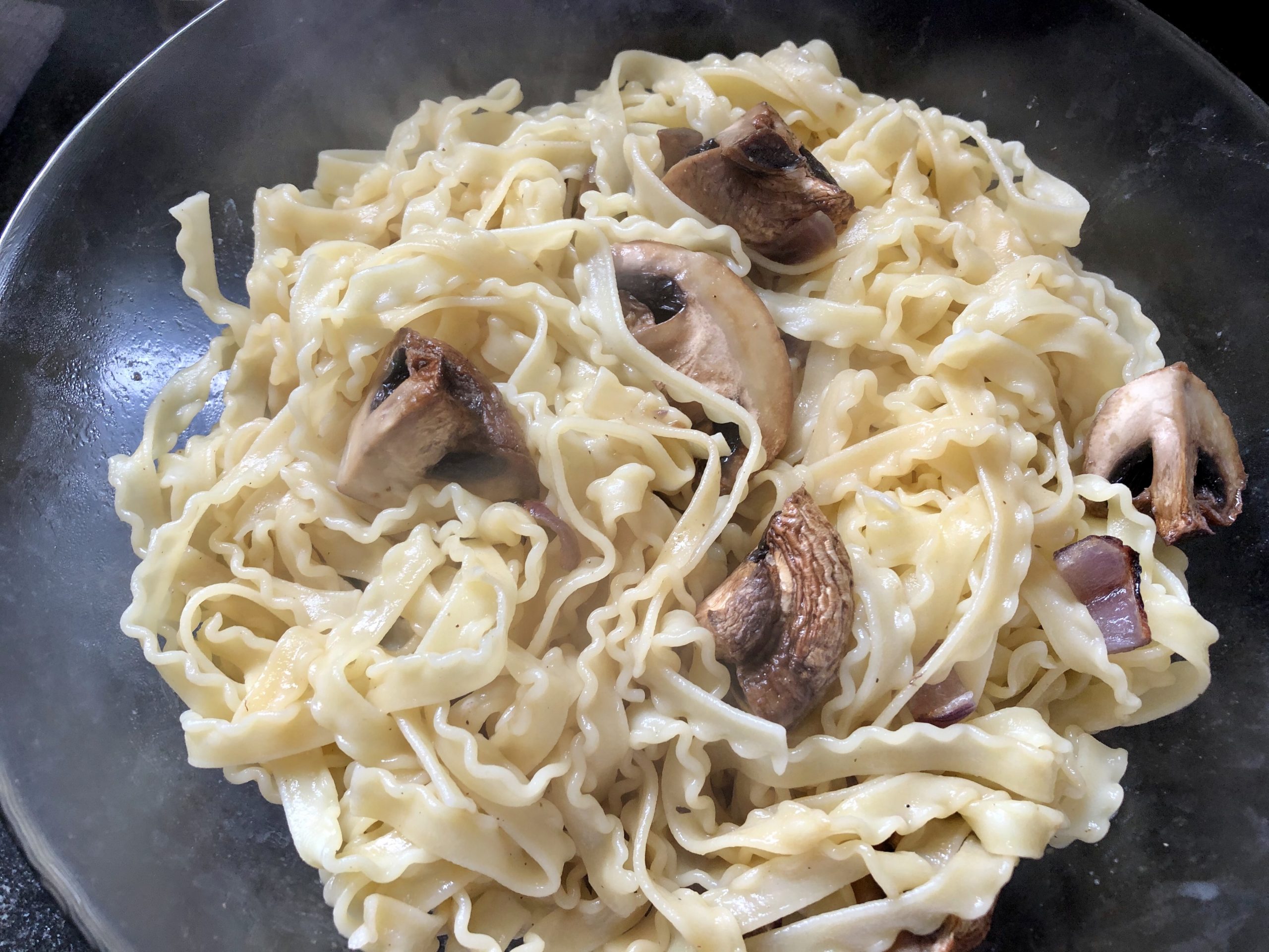 Tripoline ai funghi (pasta tripoline with mushrooms)