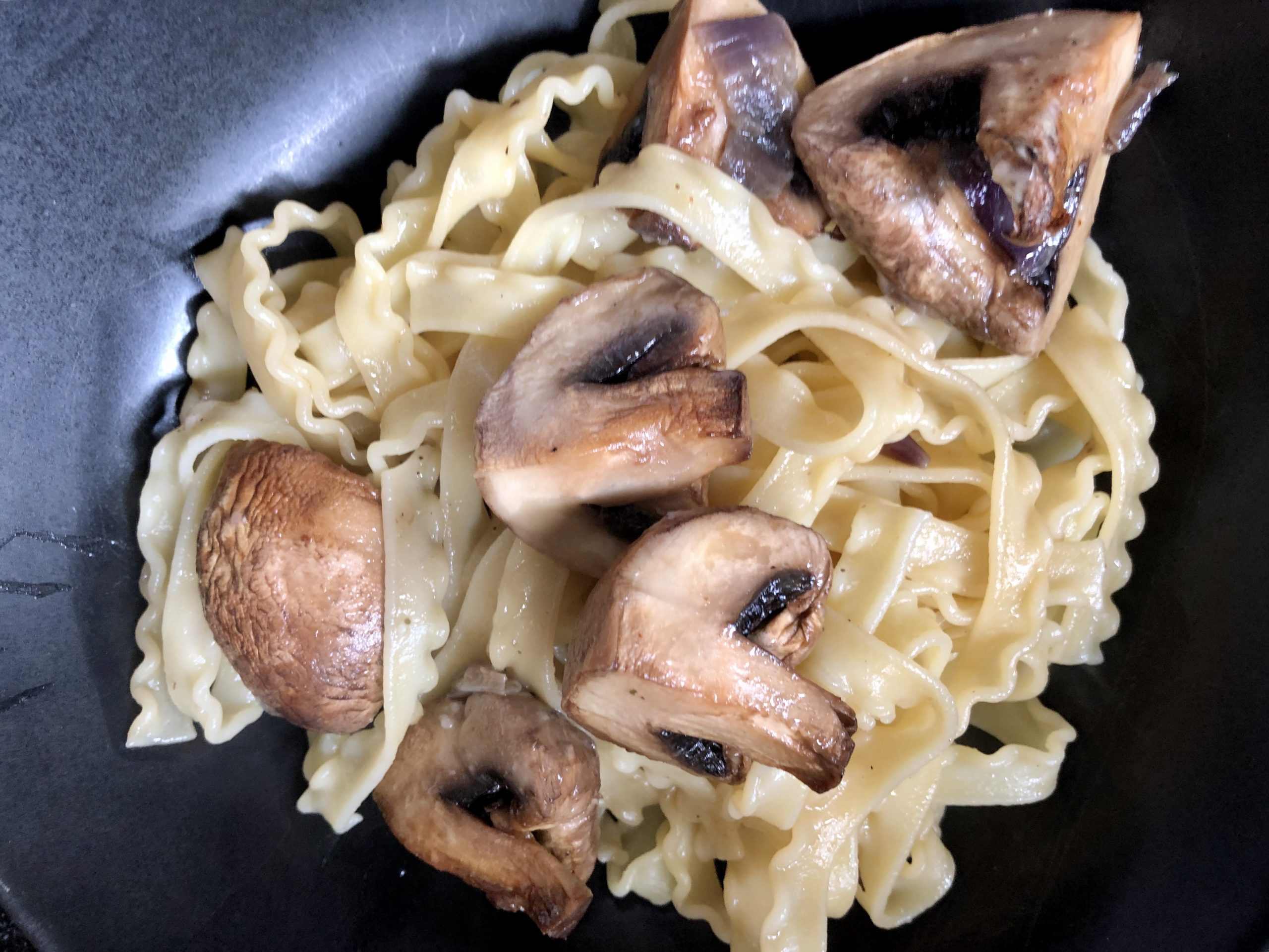 Tripoline ai funghi (pasta tripoline with mushrooms)