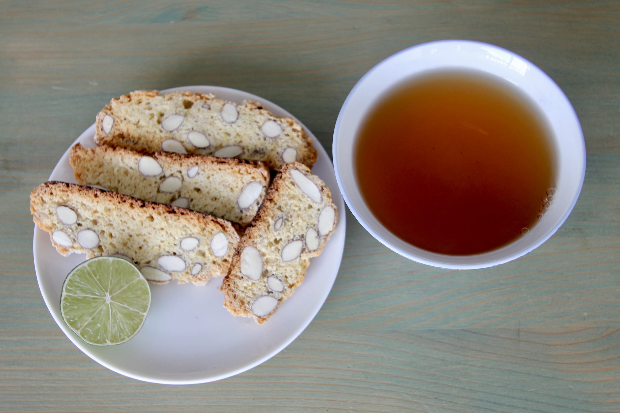 Tea with Cantucci