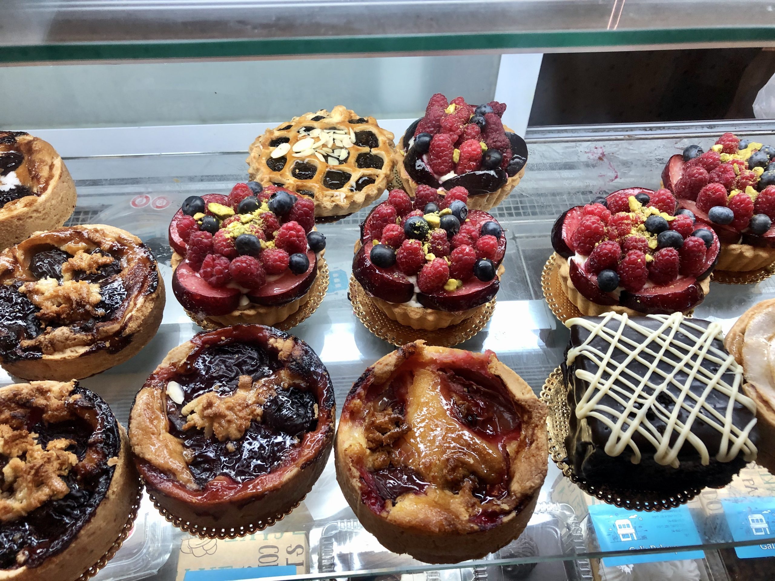 Desserts in Gal Bakery, Haifa