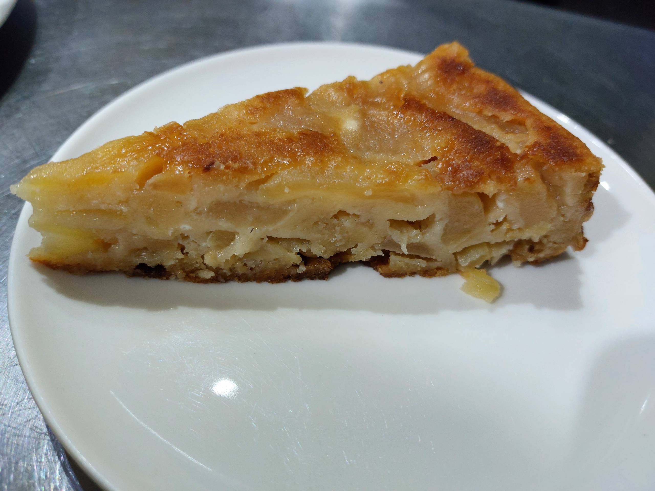 Classic apple tart