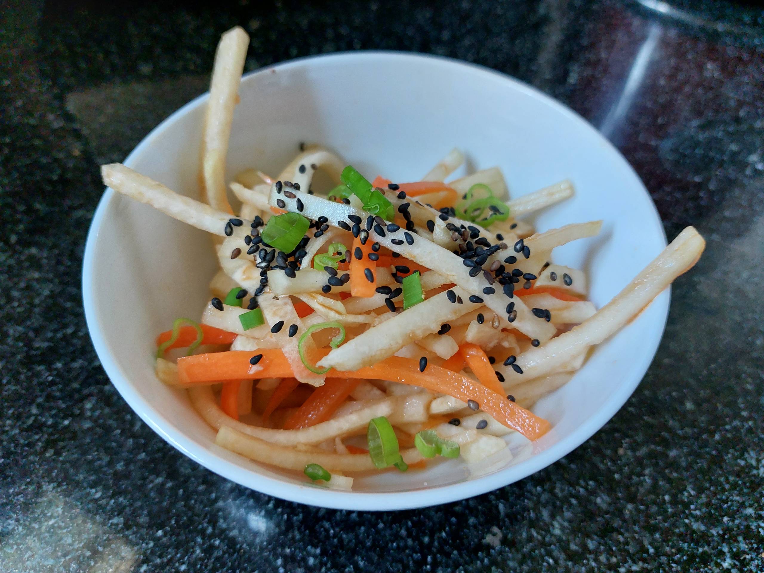 Vietnamese kohlrabi carrot salad
