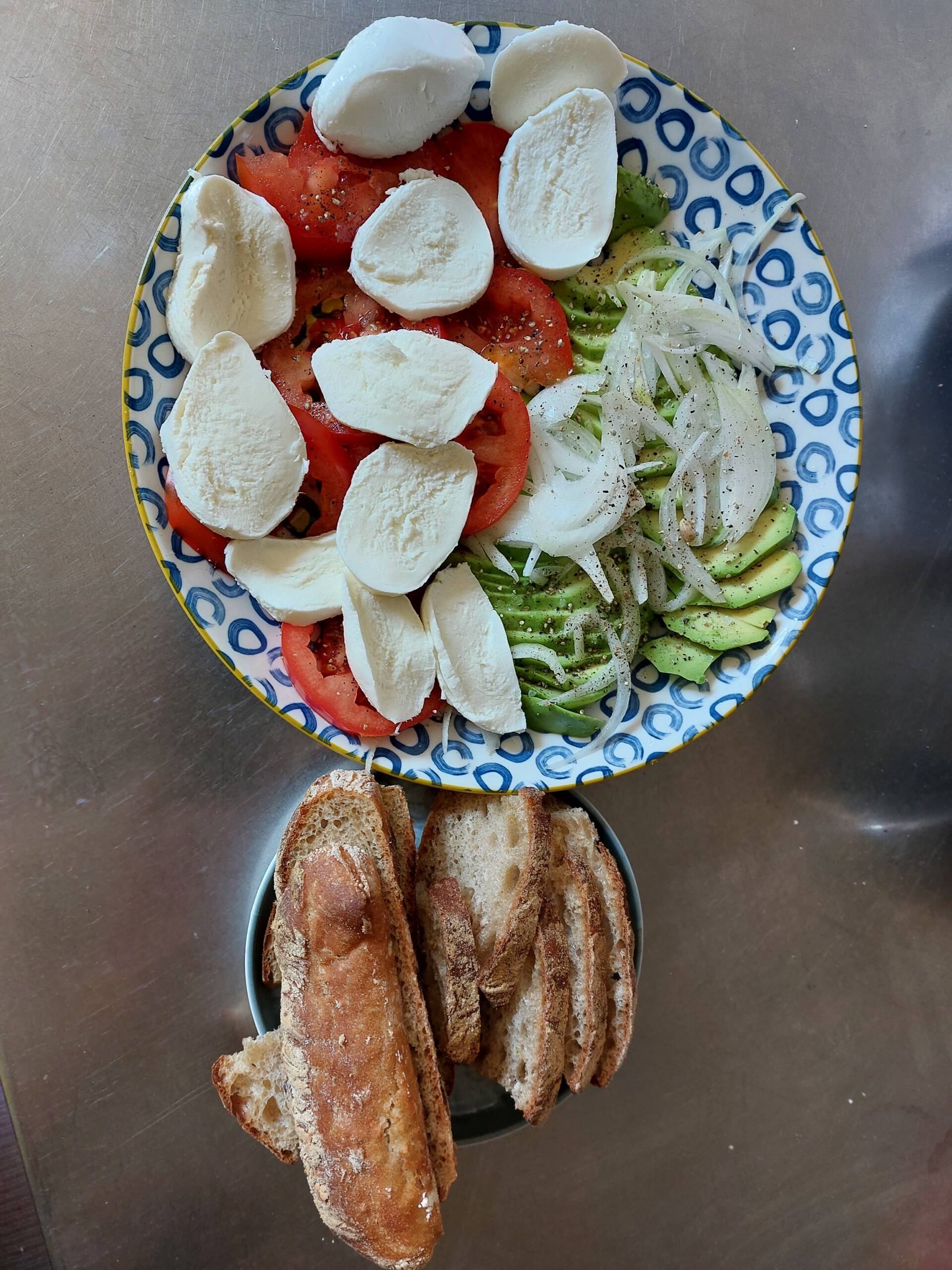 A Taste of Simplicity: Fresh Mediterranean Salad with Rustic Bread